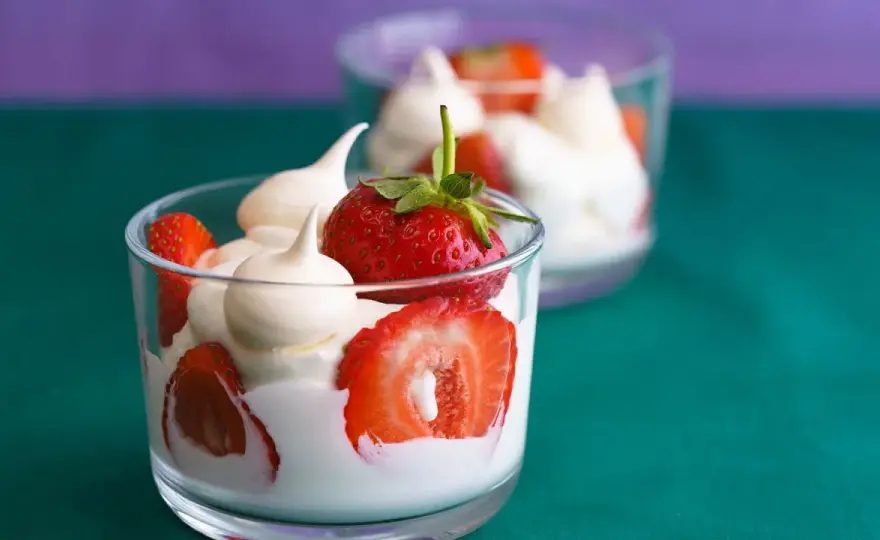 Fragole e Gelato - L'abbinamento perfetto per un dessert estivo