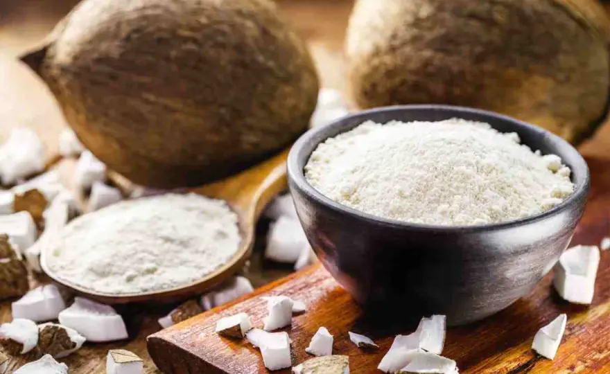 Farina di cocco vs cocco grattugiato - La verità in cucina