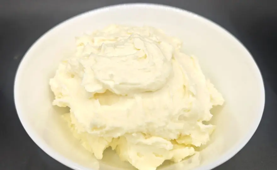 Mascarpone fatto in casa con latte - Funziona davvero?